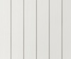 Vitmålad, finsågad träpanel med vertikala spår och en slät textur.