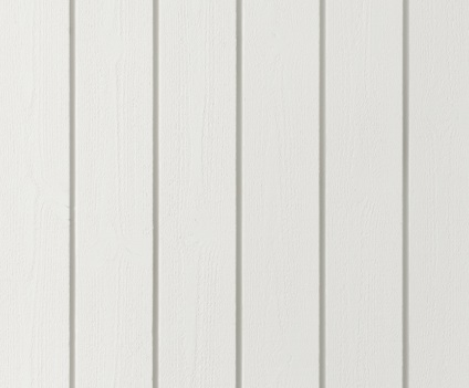 Vitmålad, finsågad träpanel med vertikala spår och en slät textur.