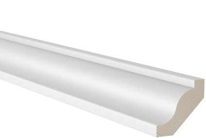 Vitmålad trälist med profilerad form och slät yta.