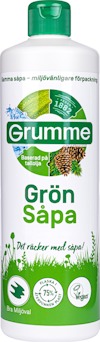 Flaska med Grumme Grön Såpa, etikett med tallkotte, text: "Grön Såpa", "Basera på tallolja", "Det räcker med såpa", miljösymboler.