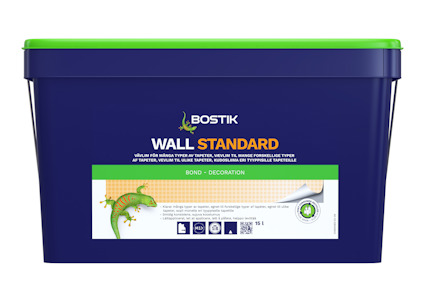 Blå och grön hink med text "Bostik WALL STANDARD" och en illustration av en gecko.