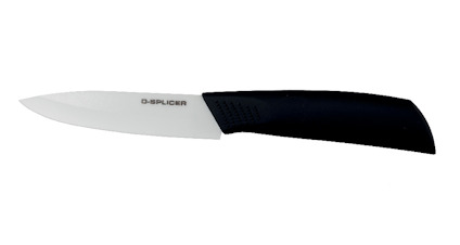 Keramisk kniv med vitt blad och svart handtag. Text på bladet: "D-SPLICER".