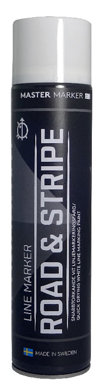 Vit sprayburk med etiketttext: "MASTER MARKER, LINE MARKER, ROAD & STRIPE". Svenska flaggan och texten "MADE IN SWEDEN" syns.