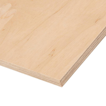 Plywoodskiva med slät, ljust träfärgad yta och synliga lager i kanten.