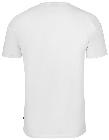 Vit t-shirt sedd bakifrån.