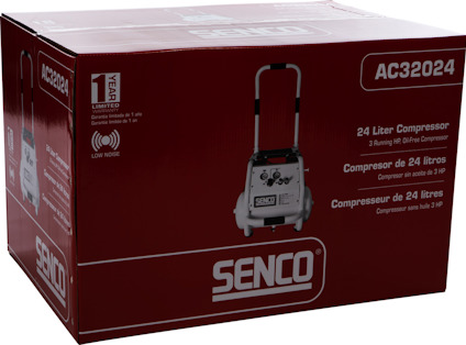 Kartong med text "SENCO AC32024". Bild på en kompressor och text om 24 liters kapacitet och låg ljudnivå.