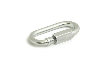 Metalliskt snabbkopplingslänk med skruvlås på vit bakgrund.