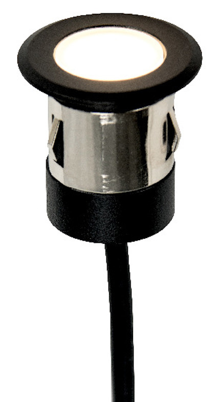 Svart infälld armatur med vit lins och kabel.