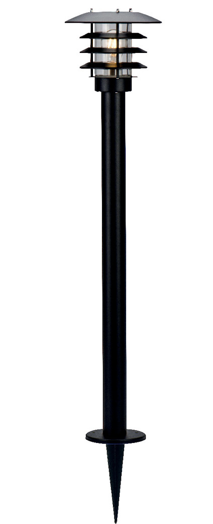 Svart utomhusbelysning på spjut, med en lampa och runda, horisontella skärmar upptill.