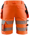 Orange varselshorts med reflexband och flera fickor.