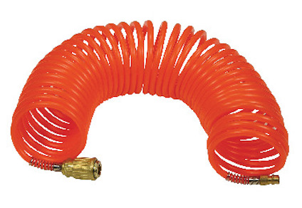 Orange spiralformad tryckluftsslang med mässingskopplingar i båda ändar.
