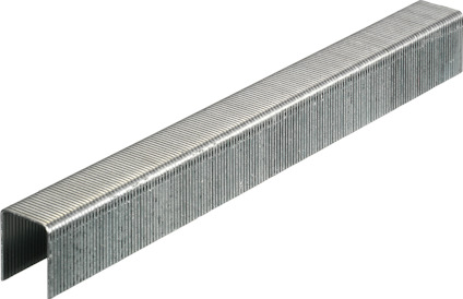 Metallklammer staplade i en tät rad, sedda från sidan.