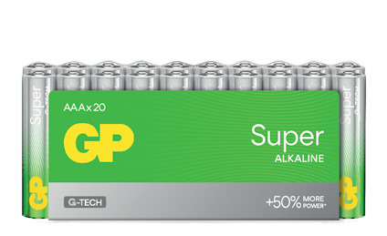 Förpackning med 20 AAA-batterier, märkta "GP Super Alkaline" med gröna och gula färger.