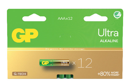 Förpackning med 12 GP Ultra Alkaline AAA-batterier, i grön och gul färg.
