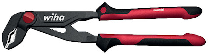 Polygriptång med svart och röd design, märkt "wiha Industrial", synlig gripkäke och ergonomiska handtag.