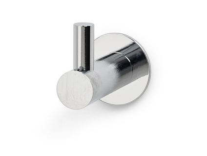 Metallkrok i krom med cylindrisk form och rund basplatta.