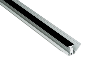Svart och silver hörnlist i aluminium med två delar.