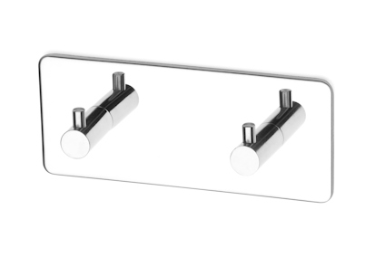 Rektangulär silverfärgad platta med två parallella, cylinderformade krokar.