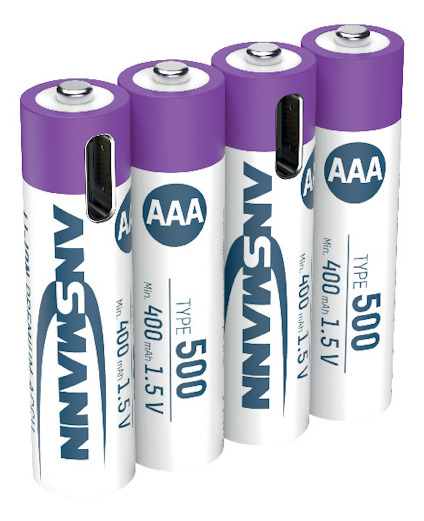 Fyra vita och lila AAA-batterier med texten "Ansmann" och specifikationer som typ 500, 400 mAh, 1.5 V.