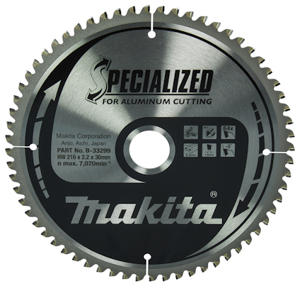 Rund sågklinga med texten "SPECIALIZED FOR ALUMINUM CUTTING" och "Makita". Har tänder runt kanten och olika symboler tryckta.