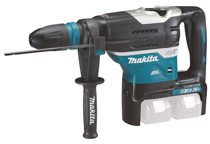 Blå och svart Makita borrmaskin med handtag och batterifäste. Märken synliga på sidan.