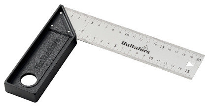 Vinkelhake med svart handtag och en metalllinjal märkt med "Hultafors", graderad i centimeter.