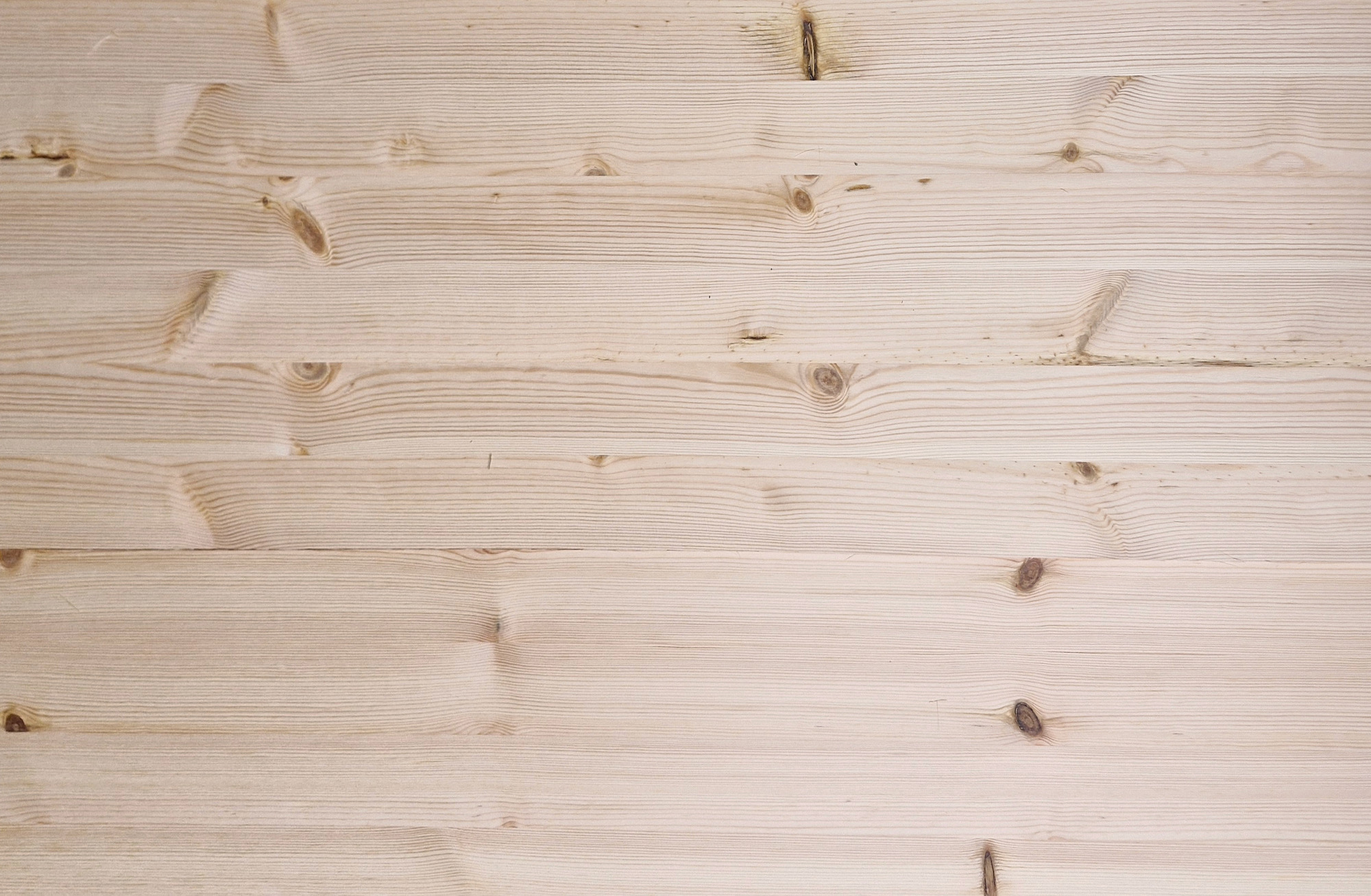 HOBBYSKIVA MASSIV FURU 28X2500X600 - Bo Andrén