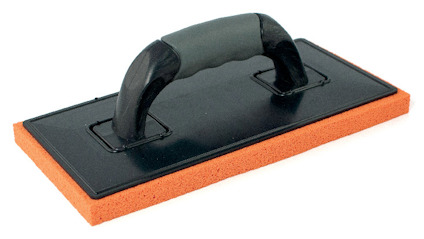 Rektangulär filtbräda med svart handtag och orange botten.