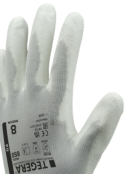 Skyddshandske med etikett "TEGERA B50", storlek "8 MEDIUM", vit med grå detaljer.