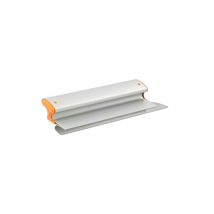 Bredspackel med grå blad och orange handtag.