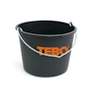 Svart hink med orange text "TEBO" och metallhandtag.
