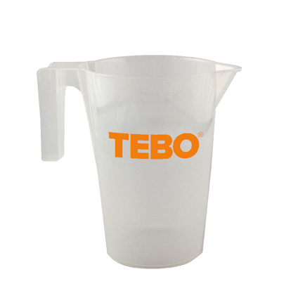 Transparent litermått med handtag och orange text "TEBO" på sidan.
