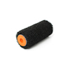 Svart spackelroller med orange centrum.