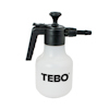 Vit tryckspruta med svart handtag och munstycke. Texten "TEBO" står på sprutans kropp.