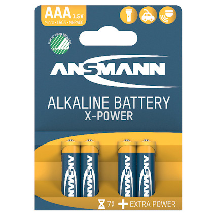 Förpackning med fyra Ansmann AAA alkaliska batterier X-Power 1,5V, med piktogram för klocka, leksak och ficklampa.