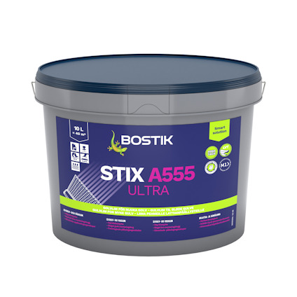 Hink med text "Bostik Stix A555 Ultra", volym 10L, olika symboler och etiketter på etiketten.