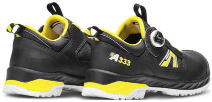 Svarta och gula sneakers med snörningssystem, vit sula och logotypen "A 333".