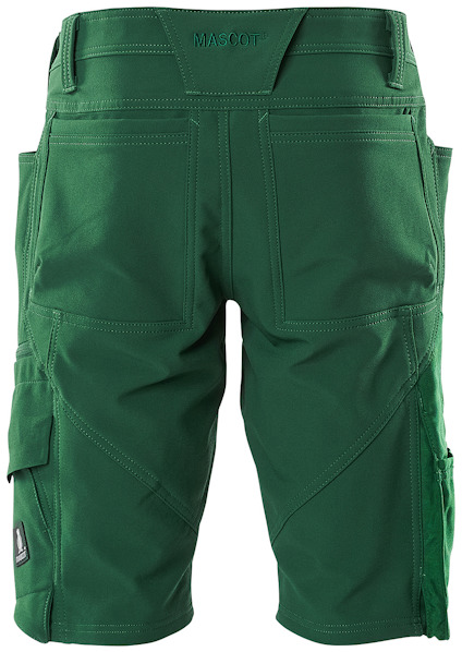 Gröna arbetsshorts med flera fickor och förstärkta sömmar, etikett på bakfickan.