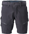Mörkblå shorts med fickor och bältesöglor, samt texten "MASCOT" på insidan av midjan.