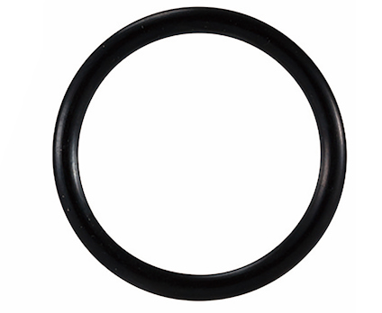 Svart O-ring mot vit bakgrund.