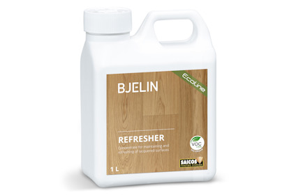 Vit plastdunk med texten "BJELIN REFRESHER" och trädesign på etiketten. Kapacitet: 1 liter.
