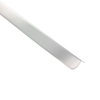Silverfärgat rundat hörnskydd av blank aluminium.