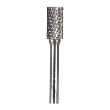 Hårdmetallfil med cylindrisk huvud och spiralformade tänder, monterad på ett metalliskt skaft.