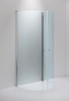 Duschvägg i klart glas med polerade metalldetaljer, rundad design och två dörrar.