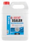 Plastdunk med rött lock, etikett med texten "HEY'DI SEALER WATERPROOFER" och en QR-kod. Volym: 4 liter.