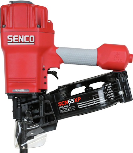 Röd och svart spikpistol med texten "SENCOSC65XP" på sidan, designad för att använda rullbandad spik.