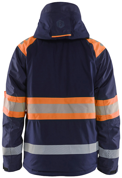 Mörkblå jacka med orange och reflekterande remsor på ryggen och ärmarna.