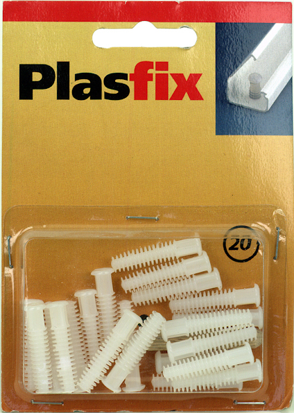 Förpackning med vita plastexpander av märket Plasfix, synlig genom genomskinligt plastfönster.