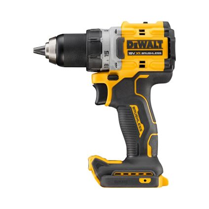 Sladdlös borrskruvdragare med svart och gul design, varumärket Dewalt synligt.