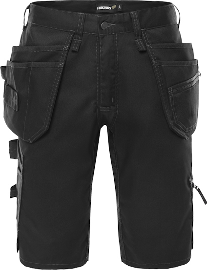 Svarta hantverksshorts med flera fickor och förstärkningar.